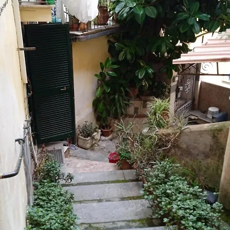 Little & Quiet Flat * Neapel