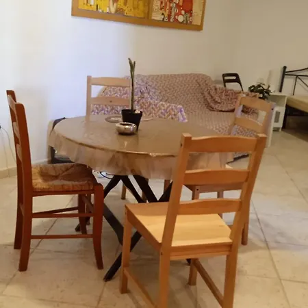 Apartment Little & Quiet Flat *