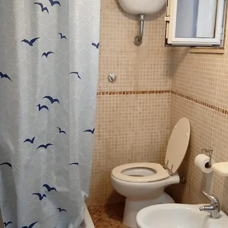 Apartment Little & Quiet Flat *